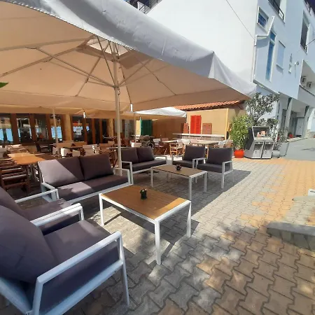 Case de vacanță Paraga Pefkari