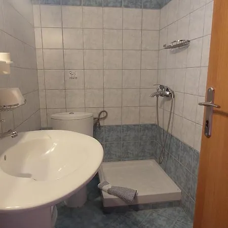 Paraga Case de vacanță