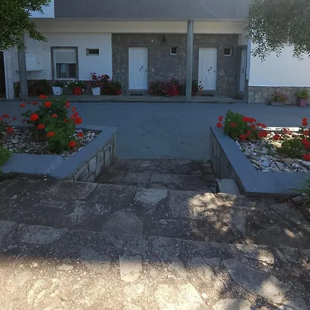 Holiday home Paraga Pefkari