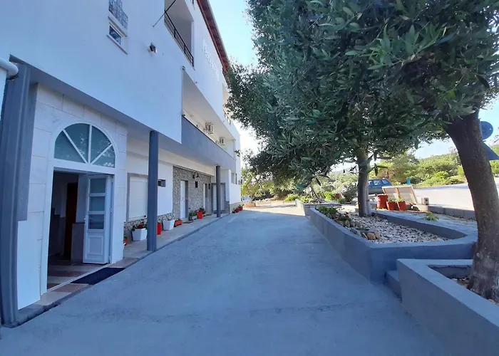 Paraga Сasa de vacaciones Pefkari